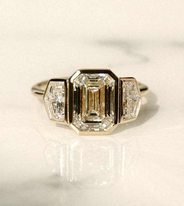 What a Diamond Color Chart Won&#8217;t Tell You