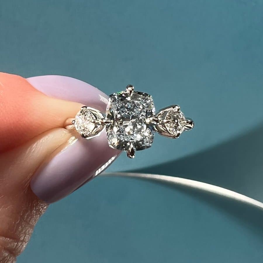 Sapphire vs. Fancy Color Diamond: Which is Right for You?