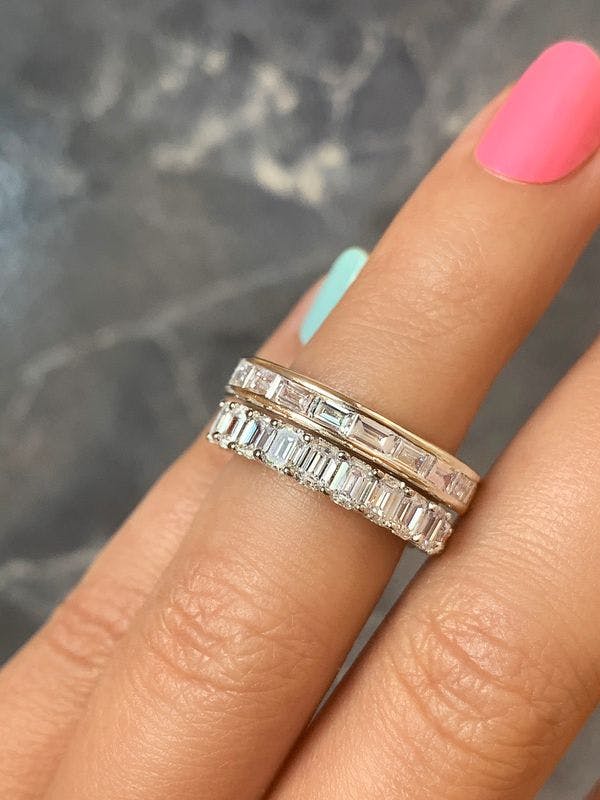 How to Get an Engagement Ring for Under $1000 That Makes a Statement