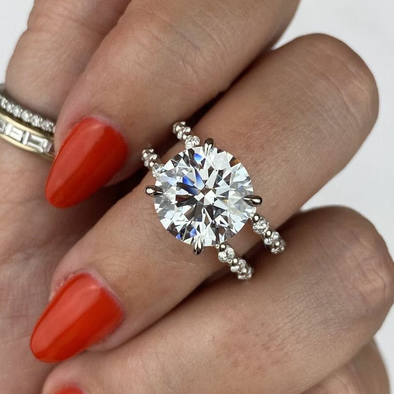 The Sleek Style of the Split Shank Engagement Ring