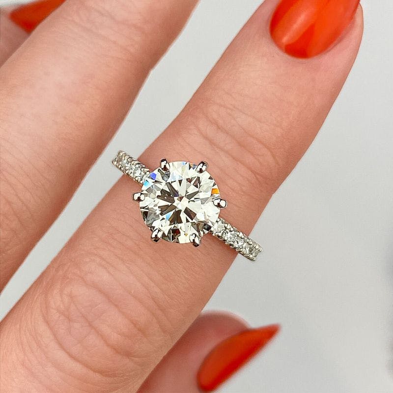Shopping for a 2 Carat Diamond Ring? Avoid These Mistakes